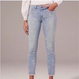 Abercrombie & Fitch Spring Mid Rise Skinny Daisy Floral Embroidered Jeans 30